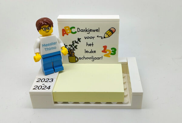 Bedankje meester Lego einde schooljaar gepersonaliseerd