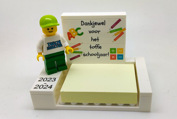 Bedankje einde schooljaar in Lego - origneel en uniek voor juffen en meesters