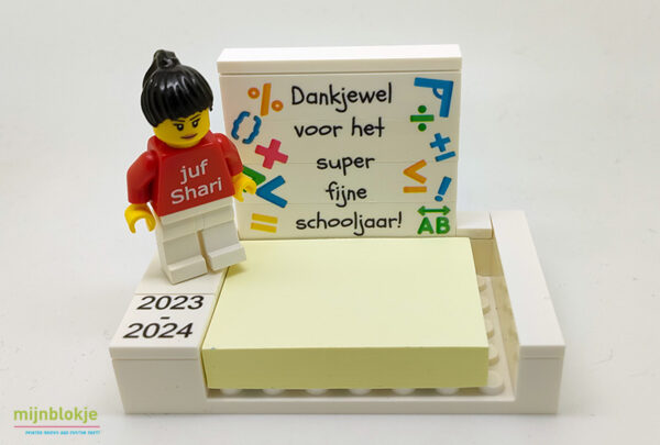 Bedankje einde schooljaar in Lego - origneel en uniek voor juffen en meesters